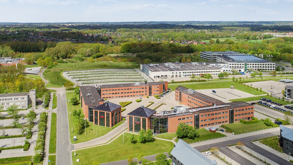 Lautruphøj 8-10
2750 Ballerup