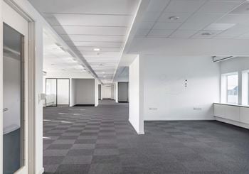 Lyst og indbydende lokale i fantastiske rammer