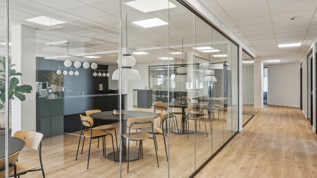 Høje Taastrup Boulevard 52-58
2630 Høje Taastrup