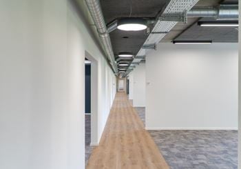 Moderne kontorer i rolige og attraktive omgivelser