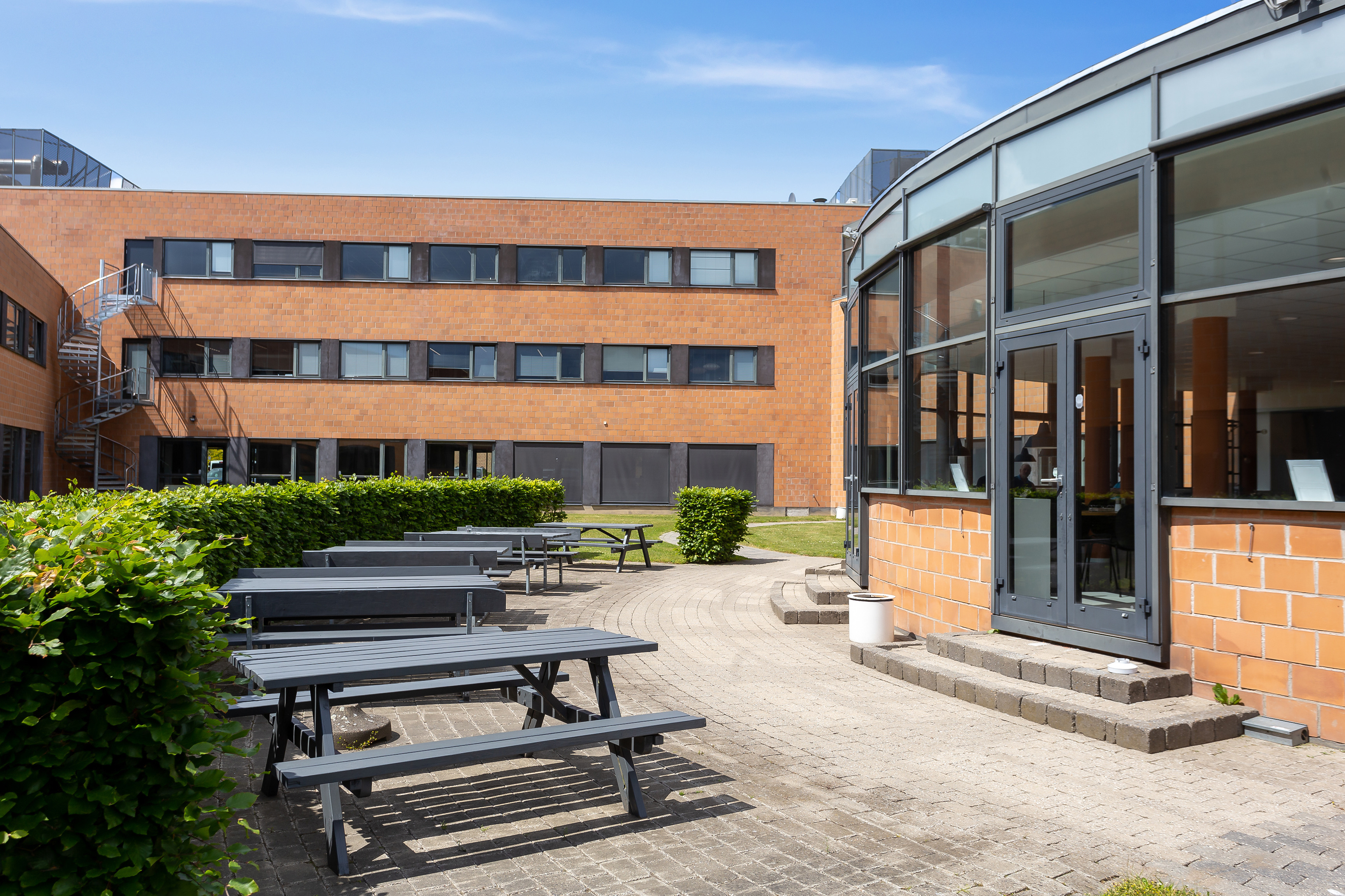 Lyse kontorer i velfungerende erhvervsområde