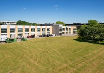 Åbent og lyst kontor i gåafstand fra Malmparken St.