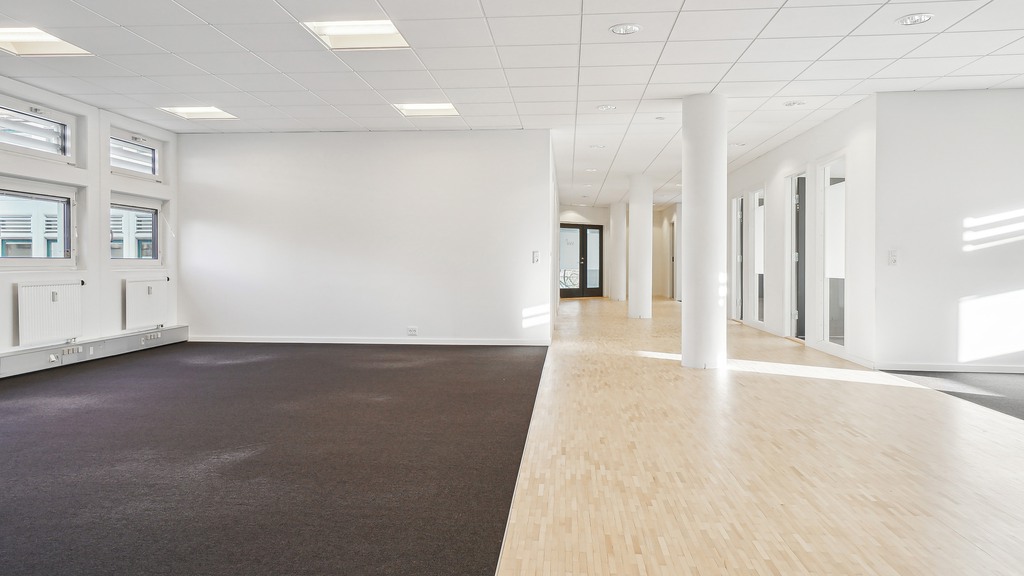 Fleksible løsninger i et lyst og moderne kontorhus